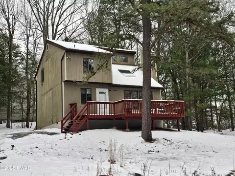 117 Manchester Dr, Bushkill, PA 18324