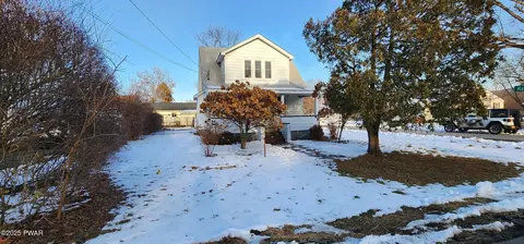 101 Oak Ave, Matamoras, PA 18336