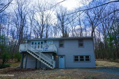 110 Brookside Dr, Dingmans Ferry, PA 18328
