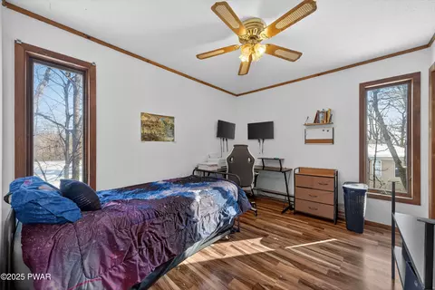 Bedroom - 3111 Cherry Ridge Rd, Bushkill, PA 18324 photo 4 of 7