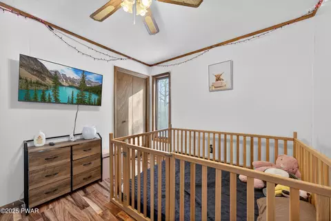 Bedroom - 3111 Cherry Ridge Rd, Bushkill, PA 18324 photo 7 of 7