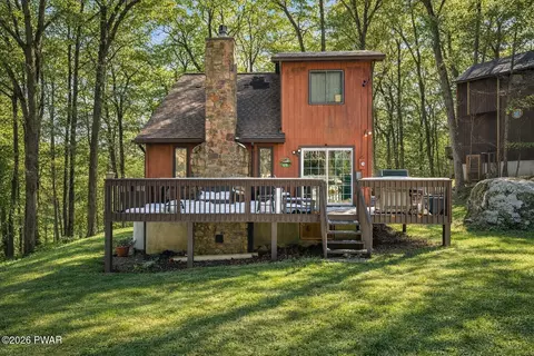 3111 Cherry Ridge Rd, Bushkill, PA 18324