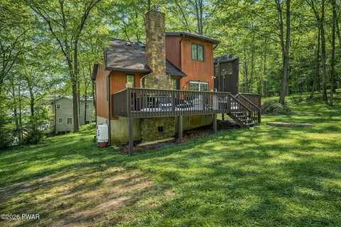Exterior - 3111 Cherry Ridge Rd, Bushkill, PA 18324 photo 2 of 5