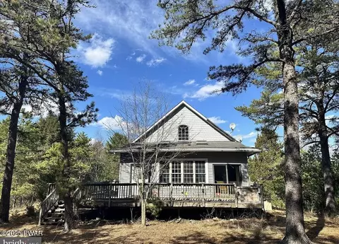 1302 Milford Rd, Dingmans Ferry, PA 18328