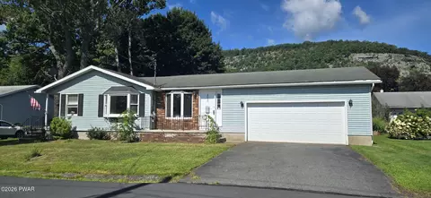 803 Avenue K, Matamoras, PA 18336