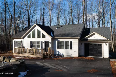 479 N Gate Rd, Lake Ariel, PA 18436