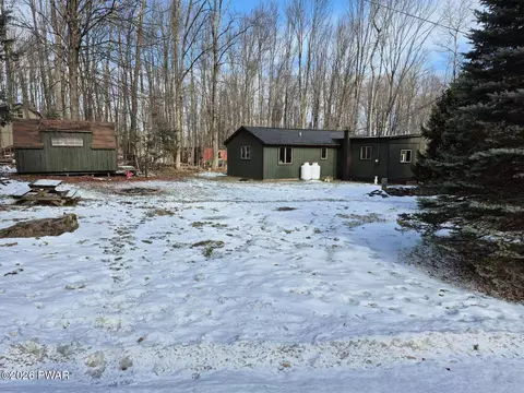 17 Birch St, Honesdale, PA 18431