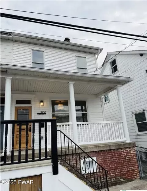 206 W Bertsch St, Lansford, PA 18232