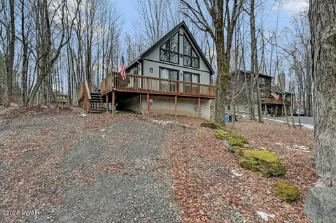 16 Wildwood Ter, Lake Ariel, PA 18436