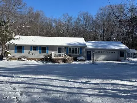 115 Thiel Dr, Dingmans Ferry, PA 18328