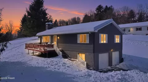 80 Clemen V Muller St, Beach Lake, PA 18405