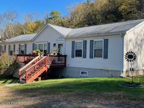 166 Lordville Rd, Equinunk, PA 18417