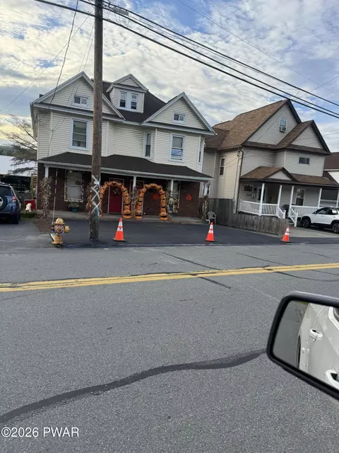 239-241 Belmont St, Carbondale, PA 18407