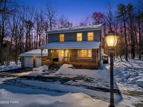 111 French Coach Rd, Milford, PA 18337