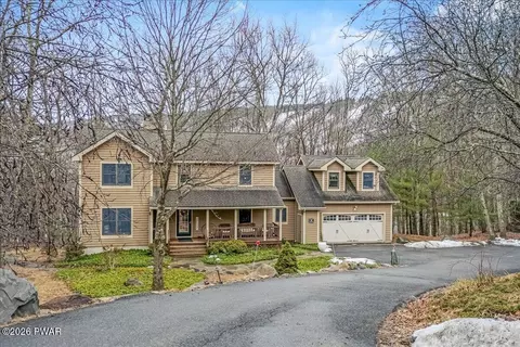 723 Lower Deer Valley Rd, Tannersville, PA 18372
