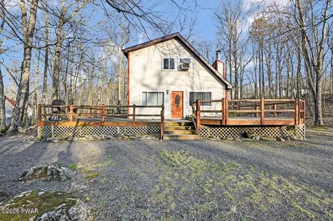 128 Tanager Rd, Lackawaxen, PA 18435