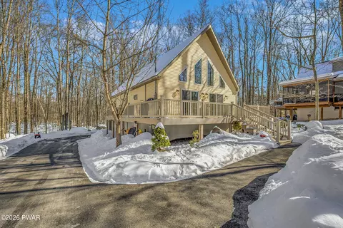 57 Wedge Dr, Lake Ariel, PA 18436