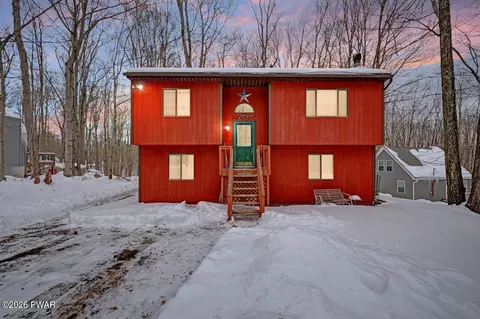 2988 Wedge Dr, Lake Ariel, PA 18436
