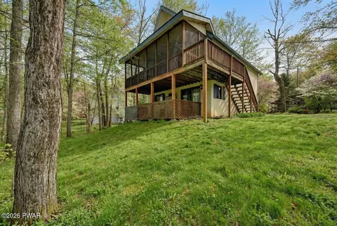 336 N Gate Rd, Lake Ariel, PA 18436