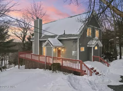 224 Remuda Dr, Lords Valley, PA 18428