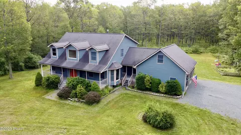 171 Wilsonville Rd, Hawley, PA 18428