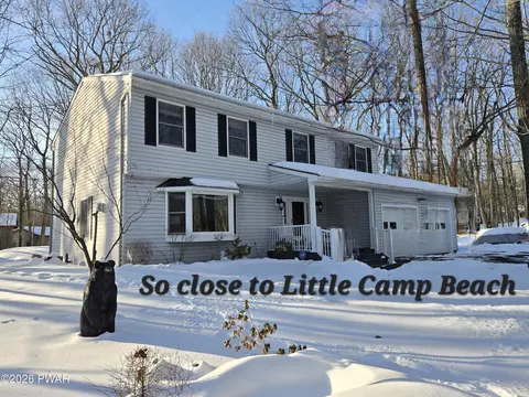 102 Longspur Ln, Lords Valley, PA 18428