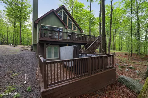 463 Northgate Rd, Lake Ariel, PA 18436