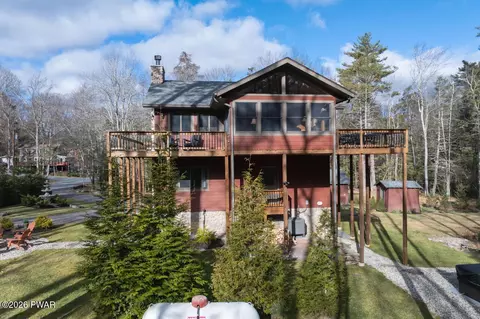 107 Fawn Run, Greentown, PA 18426