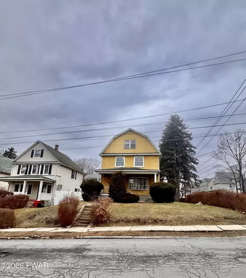 543 New York St, Dunmore, PA 18509