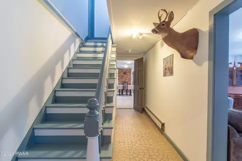 Entry Way - 69 E Sterling Rd, Newfoundland, PA 18445 photo 2 of 3