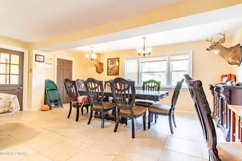 Dining - 69 E Sterling Rd, Newfoundland, PA 18445 photo 1 of 4