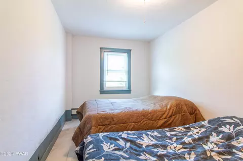 Bedroom - 69 E Sterling Rd, Newfoundland, PA 18445 photo 5 of 8