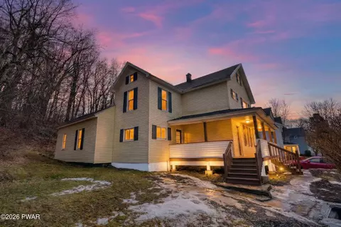 86 Pike St, Carbondale, PA 18407