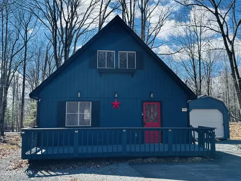 116 Pine Knob Cir, Hawley, PA 18428