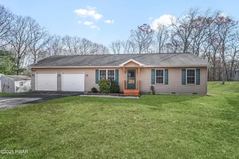 181 Sunrise Dr, Milford, PA 18337