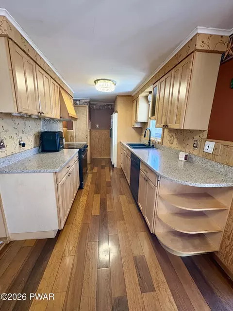 Kitchen - 2193 Spring Dr, Bushkill, PA 18324 photo 1 of 6