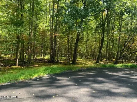 lot268 Evergreen Ct, Lackawaxen, PA 18435