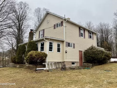 1810 Madisonville Rd, Madison Township, PA 18444