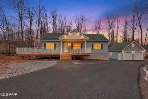 9 Avoy Pl, Lake Ariel, PA 18436