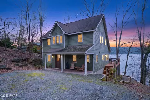 2 Knollwood Rd, Lake Ariel, PA 18436
