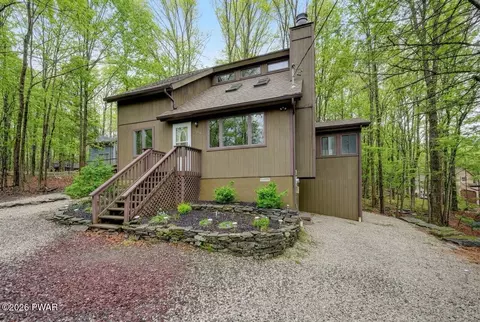 2659 Rockway Rd, Lake Ariel, PA 18436