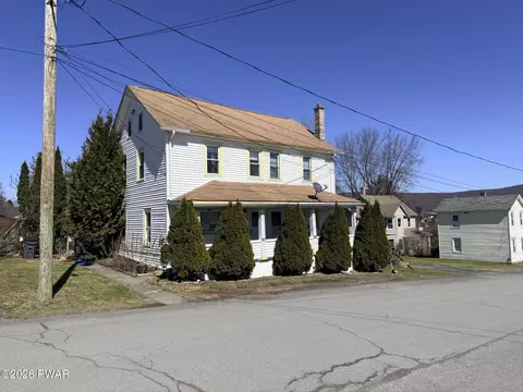 88-90 Depot St, Forest City, PA 18421