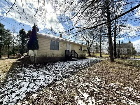 356 Cochecton Tpke, Honesdale, PA 18431