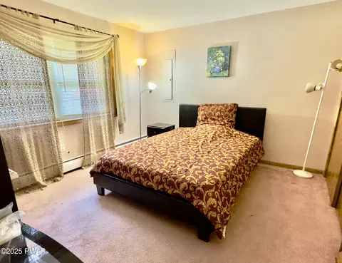 Bedroom - 104 Hedge Dr, Dingmans Ferry, PA 18328 photo 11 of 18