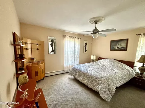 Bedroom - 104 Hedge Dr, Dingmans Ferry, PA 18328 photo 3 of 18