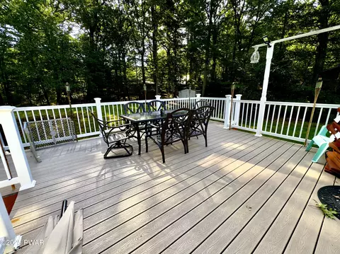 Exterior - 104 Hedge Dr, Dingmans Ferry, PA 18328 photo 3 of 5