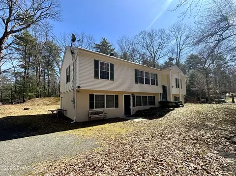 Exterior - 104 Hedge Dr, Dingmans Ferry, PA 18328 photo 2 of 5