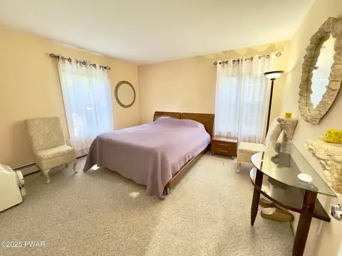 Bedroom - 104 Hedge Dr, Dingmans Ferry, PA 18328 photo 6 of 18