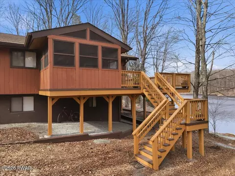 108 Butternut Ln, Canadensis, PA 18325