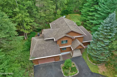 5 Scorpio Mew, Lake Ariel, PA 18436